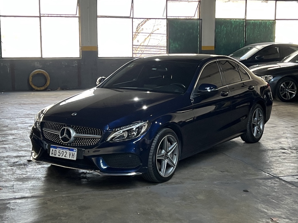 Mira esta publicación de Mercedes Benz Clase C