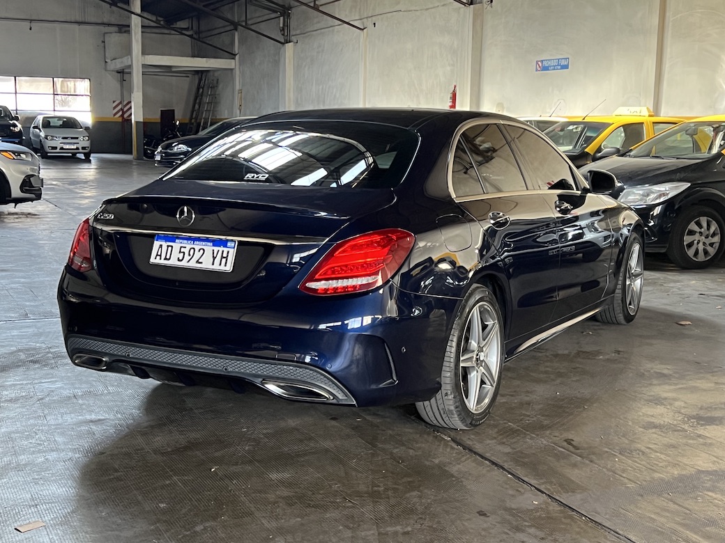 Mira esta publicación de Mercedes Benz Clase C