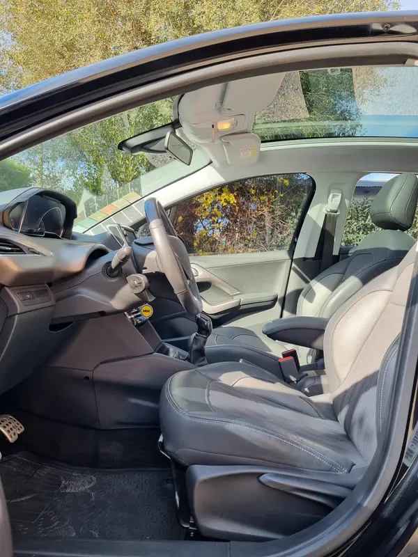 Mira esta publicación de Peugeot 208