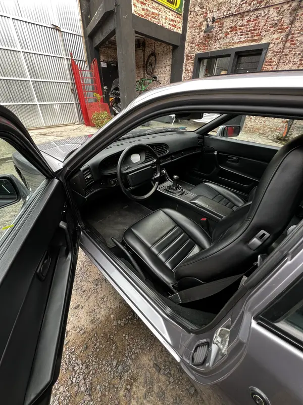 Mira esta publicación de Porsche 944