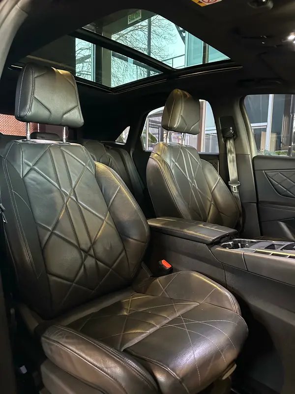 Ds Automobiles DS7 Foto #8