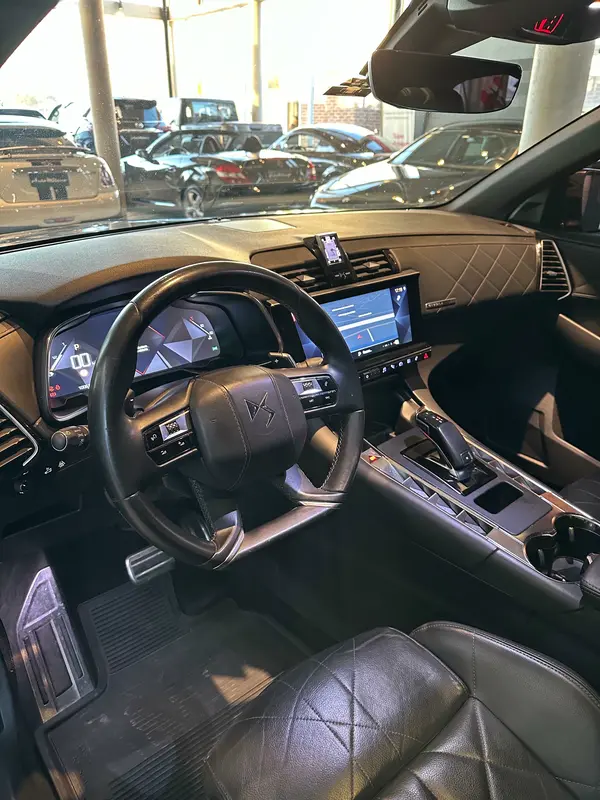 Ds Automobiles DS7 Foto #9
