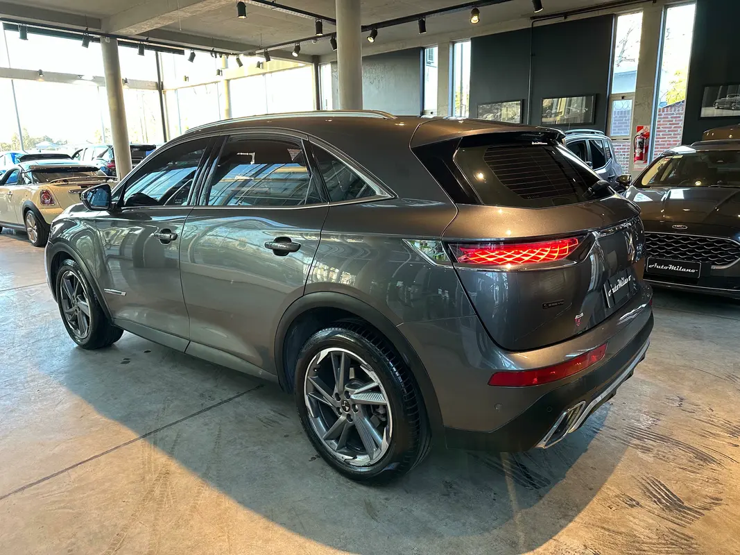 Ds Automobiles DS7 Foto #6