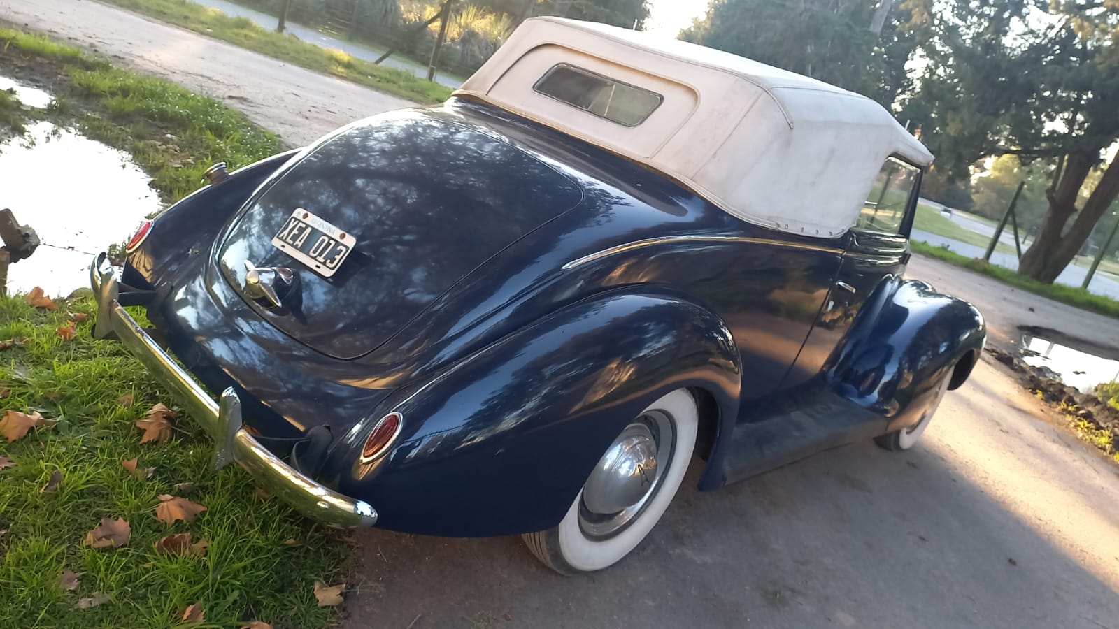 Ford V8 Foto #13