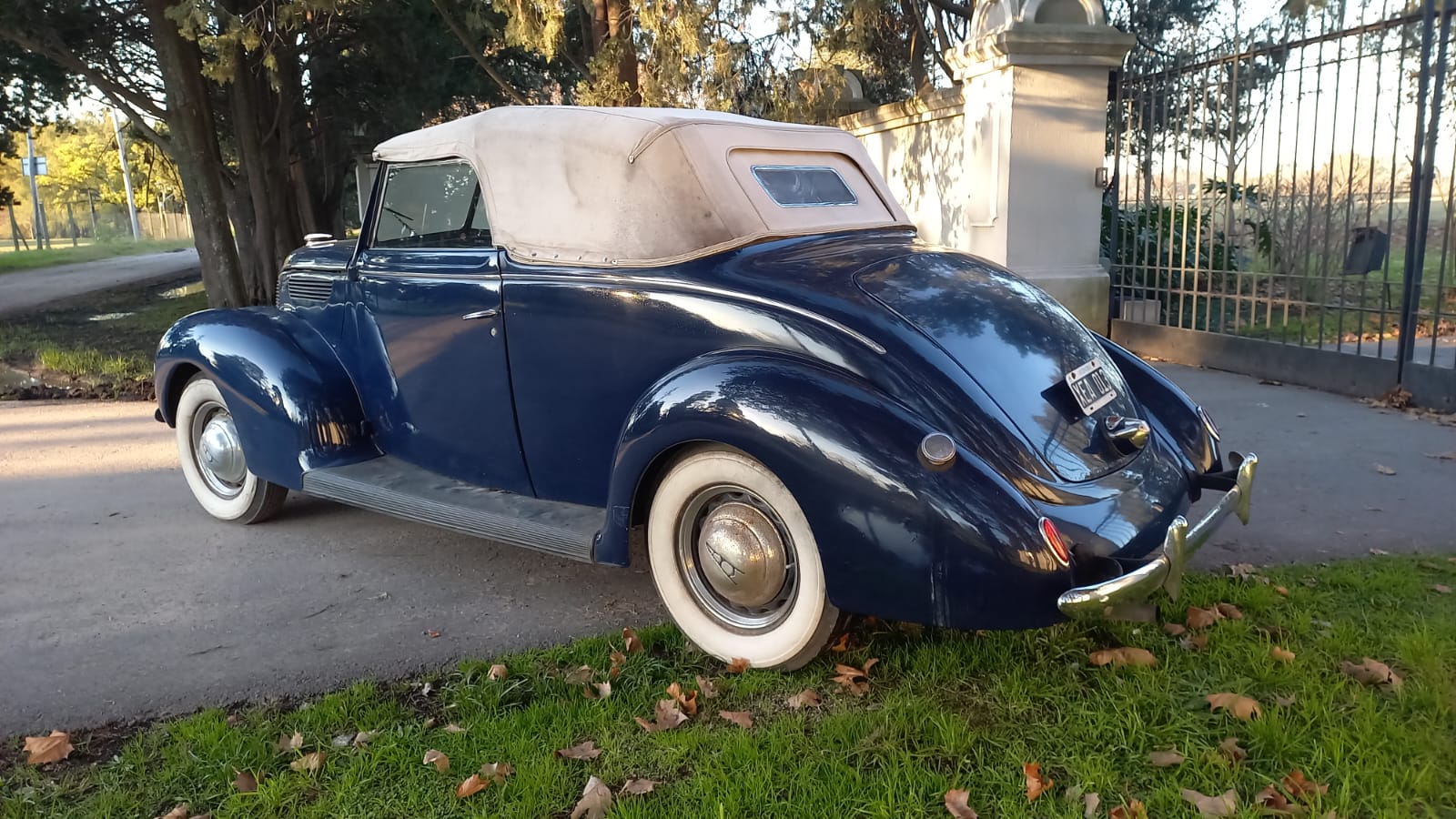 Ford V8 Foto #14