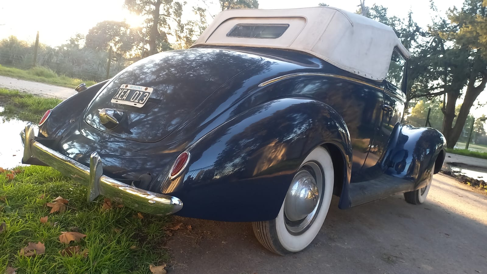 Ford V8 Foto #7
