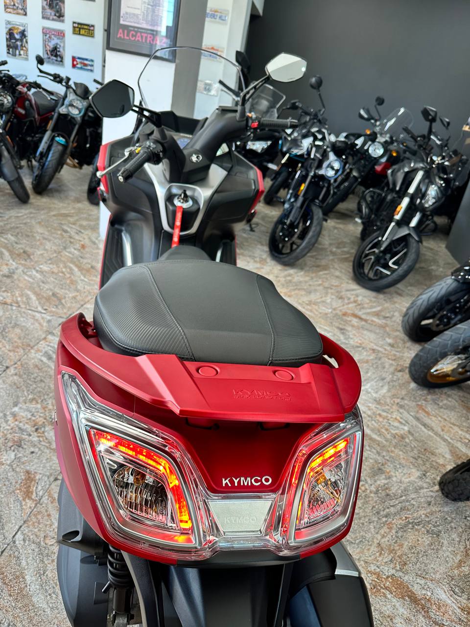 Mira esta publicación de Kymco Downtown 350 I