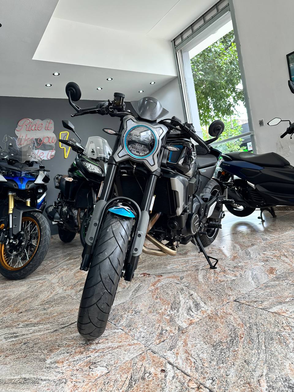 Mira esta publicación de Cf Moto Cl X 700 SPORT