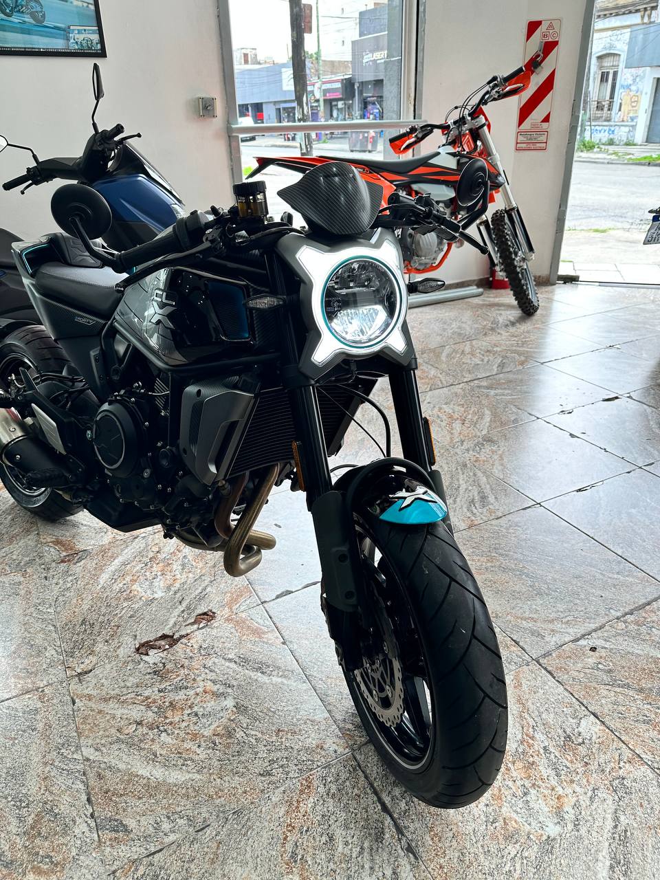 Mirá esta publicación de Cf Moto Cl X 700 SPORT