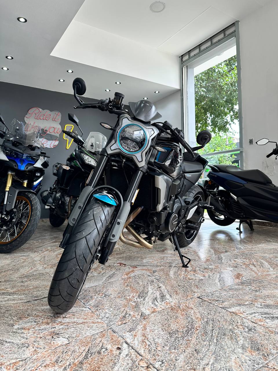 Mira esta publicación de Cf Moto Cl X 700 SPORT