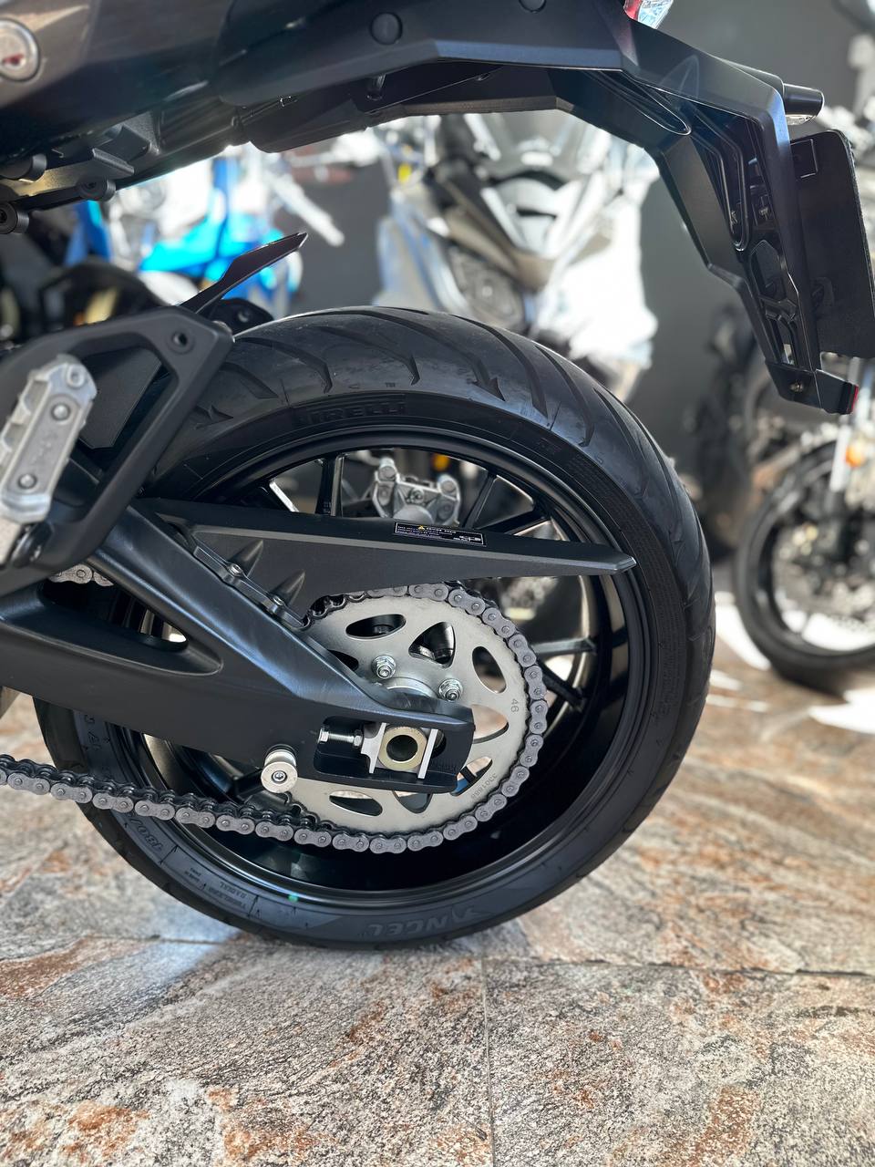 Mirá esta publicación de Benelli TNT 600 GT