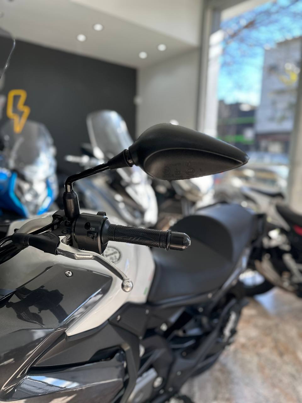 Mirá esta publicación de Benelli TNT 600 GT