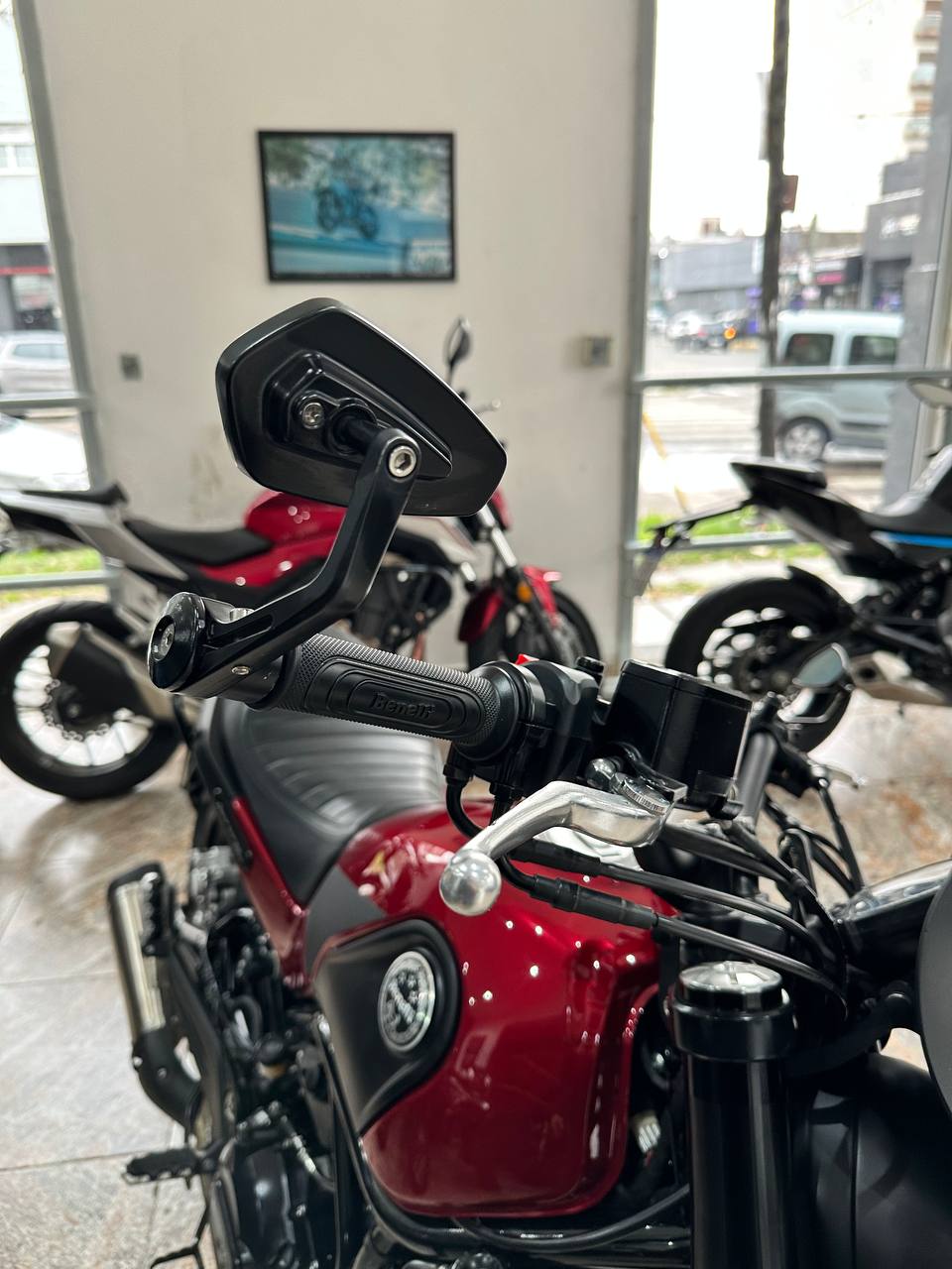 Mira esta publicación de Benelli Leoncino 500