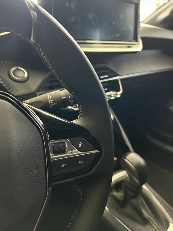 Mirá esta publicación de Peugeot 208
