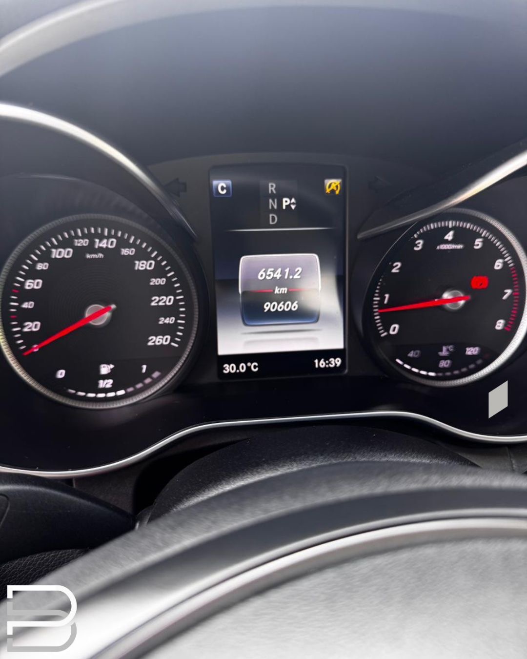 Mira esta publicación de Mercedes Benz Clase C