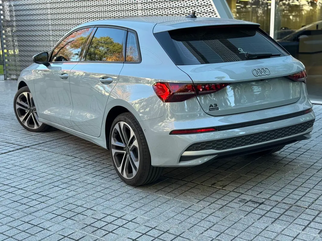 Mira esta publicación de Audi A3 Sportback 2025 en Motordil