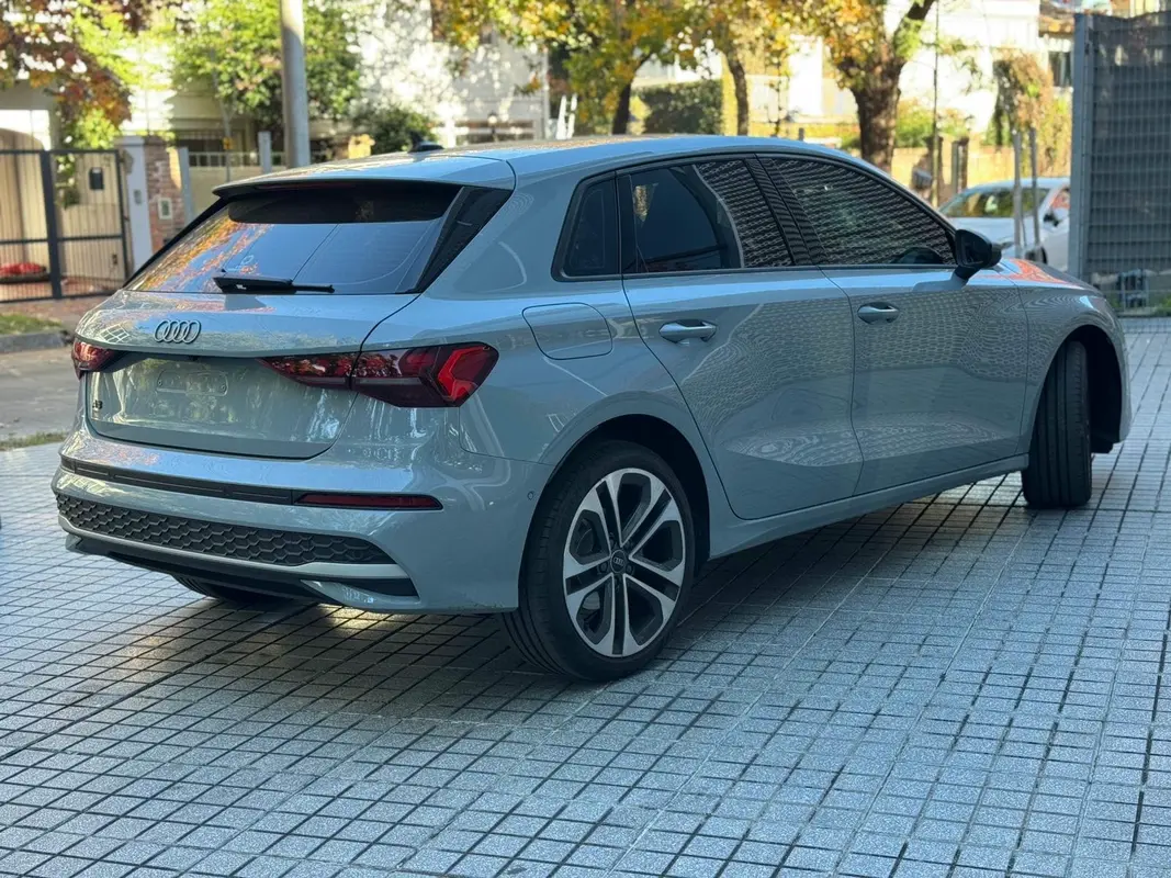 Mira esta publicación de Audi A3 Sportback 2025 en Motordil