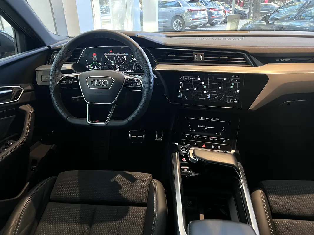 Mira esta publicación de Audi E Tron 2025 en Motordil