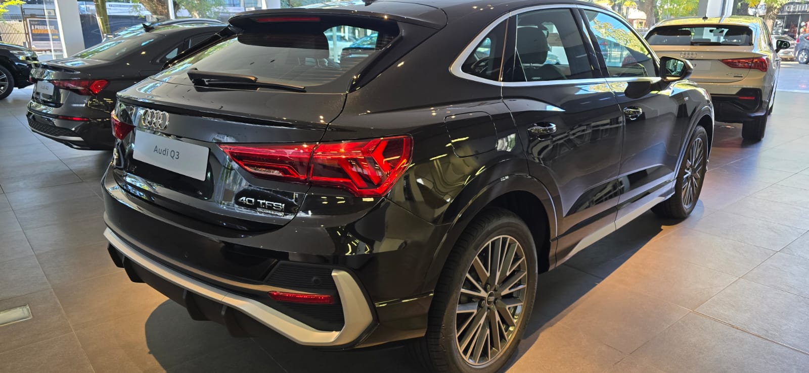 Mira esta publicación de Audi Q3 2025 en Motordil
