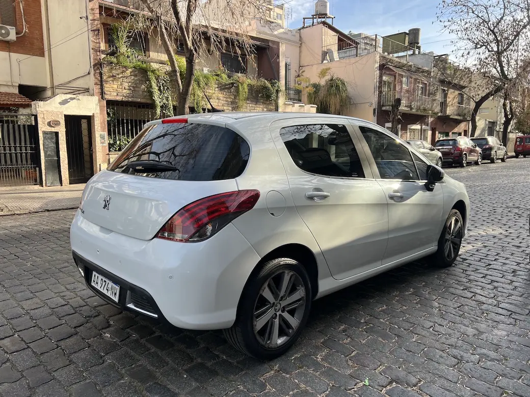 Mira esta publicación de Peugeot 308
