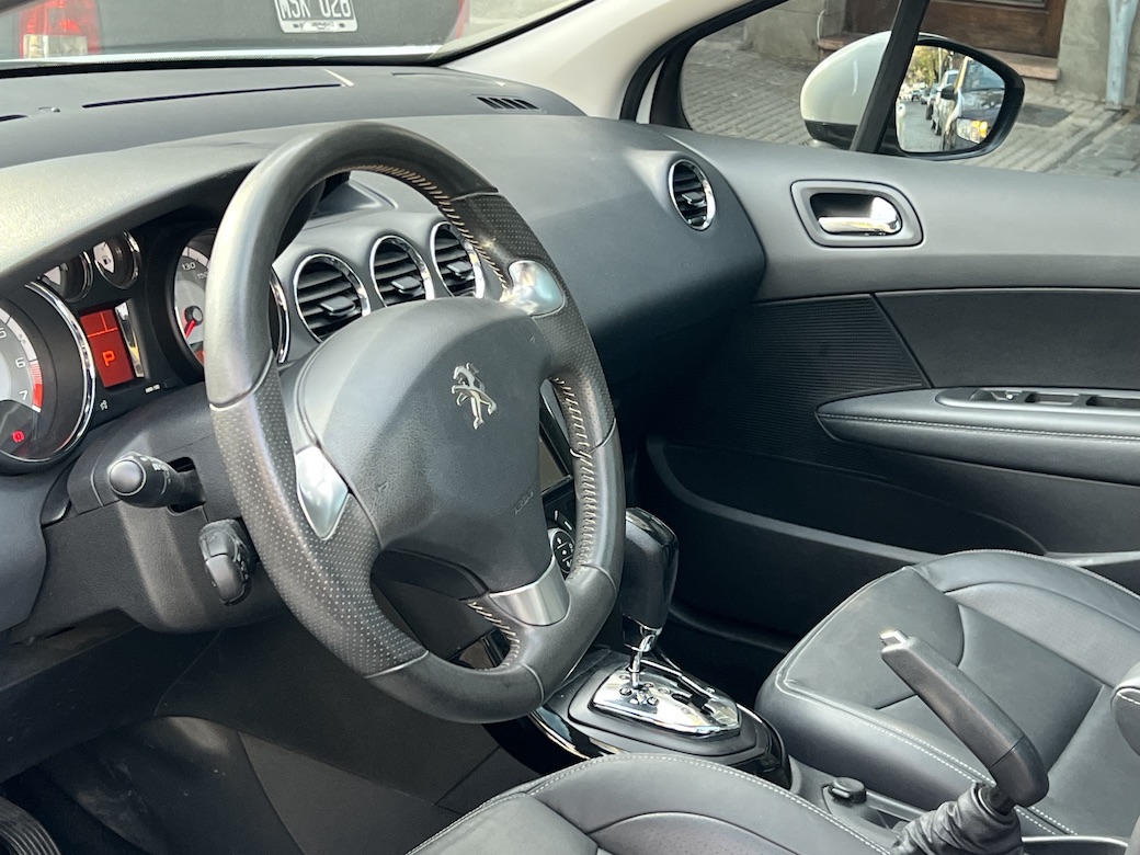 Mira esta publicación de Peugeot 308