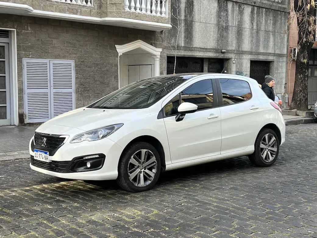 Mira esta publicación de Peugeot 308