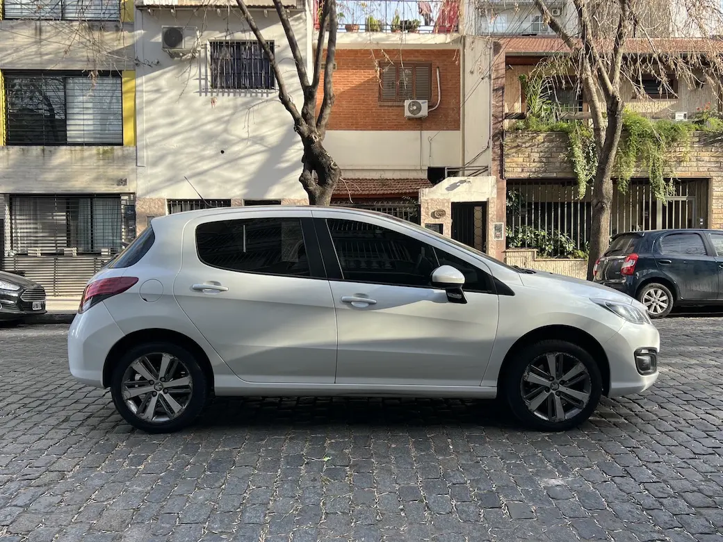 Mira esta publicación de Peugeot 308