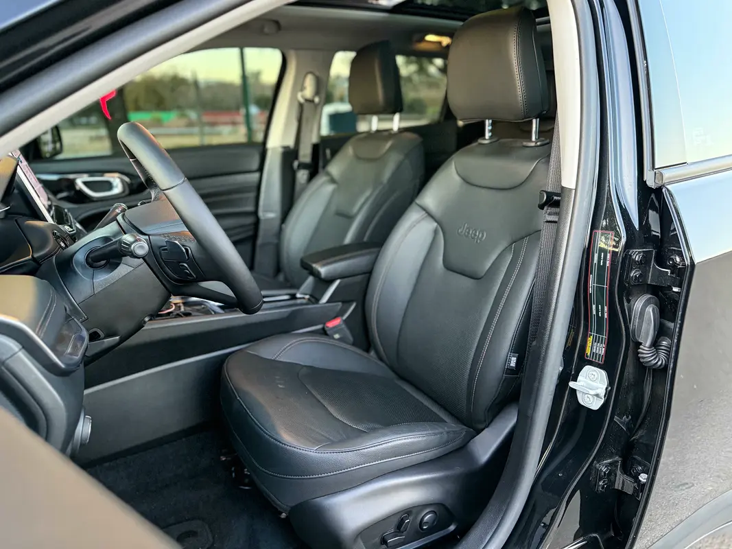 Jeep Compass Foto #6
