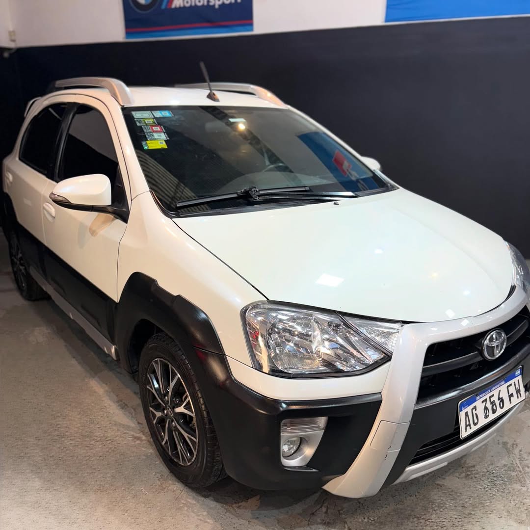 Mira esta publicación de Toyota Etios 2018 en Motordil