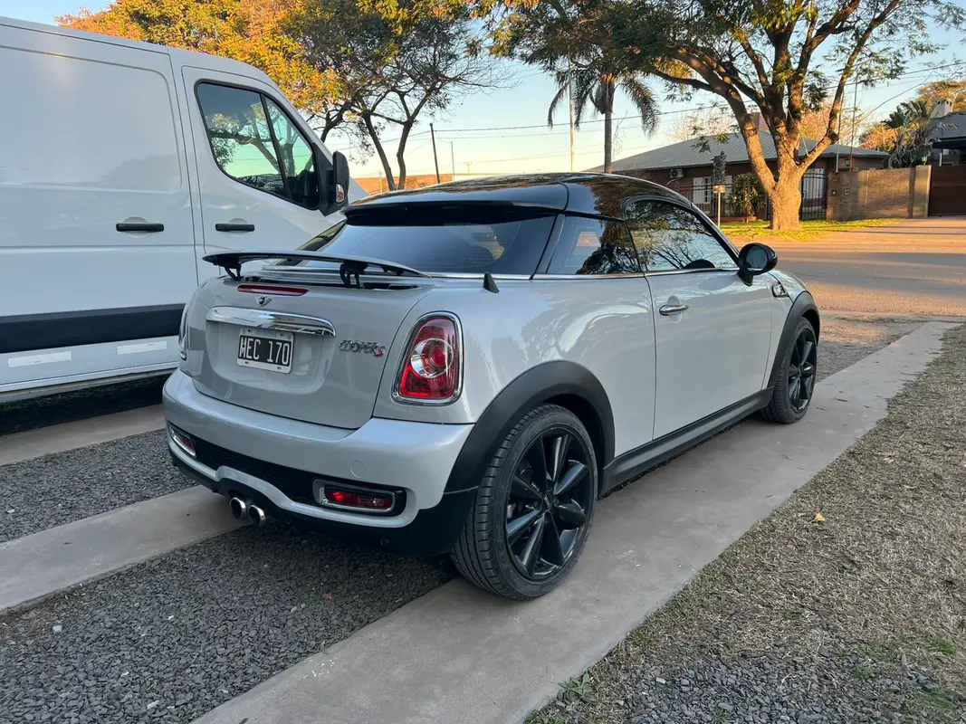 Mirá esta publicación de Mini Cooper Coupe