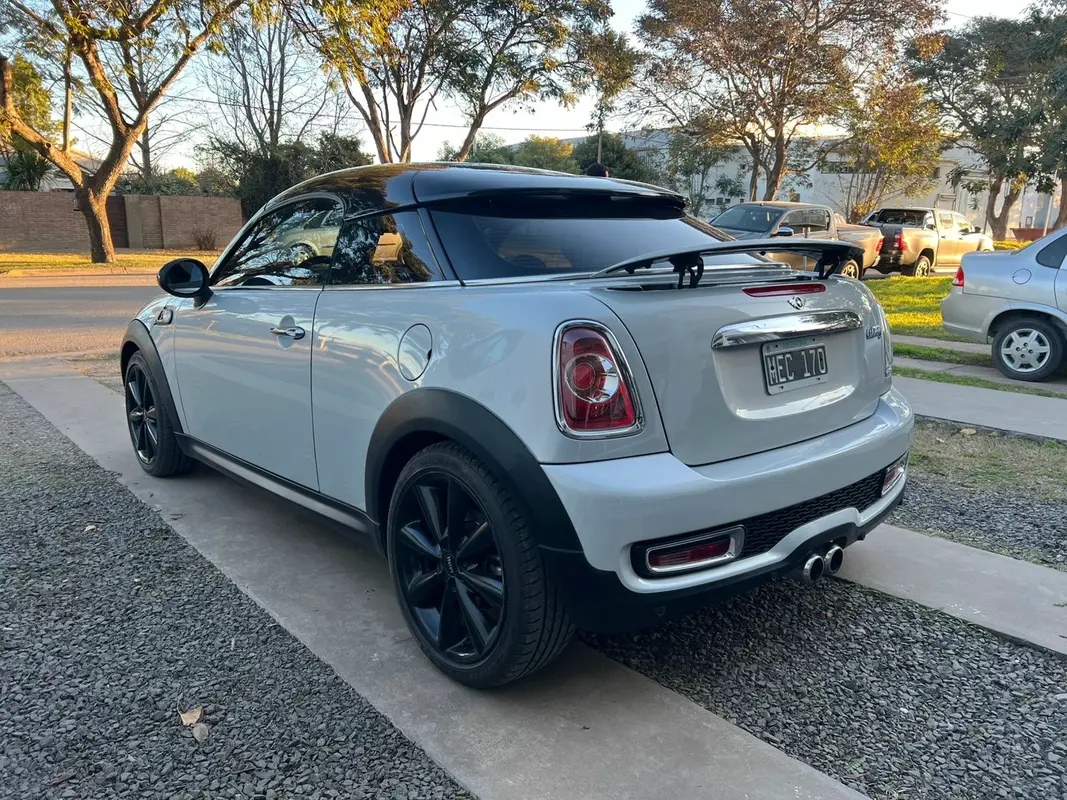 Mirá esta publicación de Mini Cooper Coupe