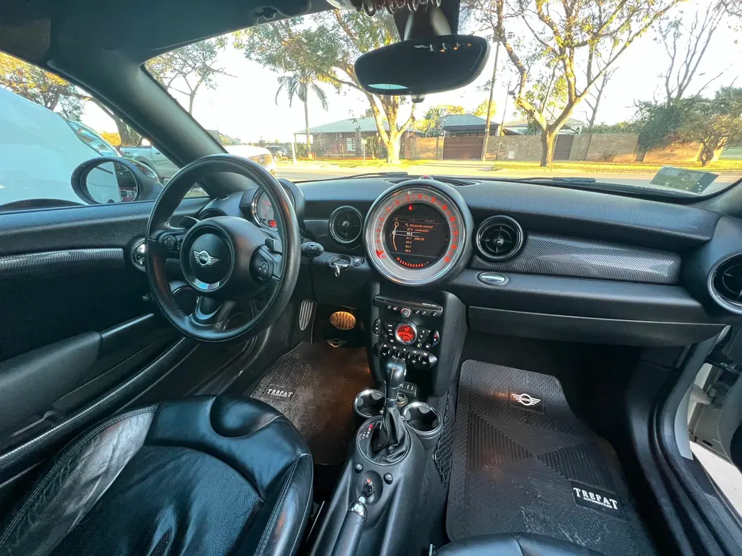 Mirá esta publicación de Mini Cooper Coupe