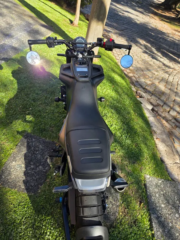 Mira esta publicación de Husqvarna Svartpilen 401
