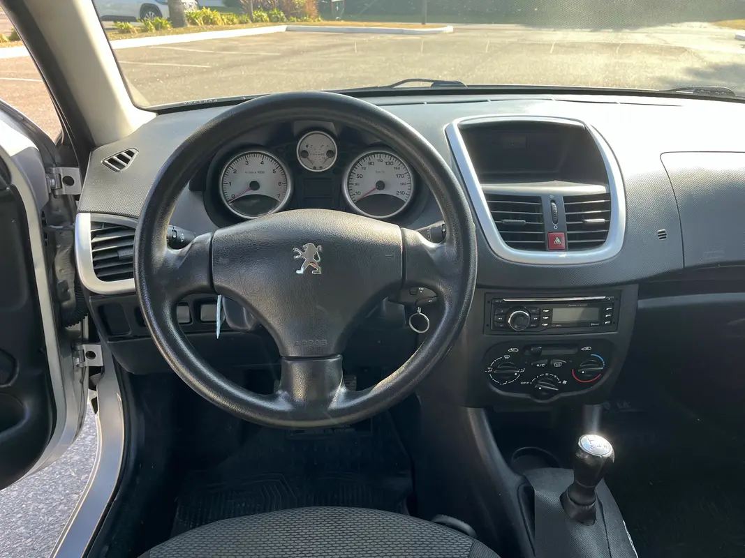 Mira esta publicación de Peugeot 207 Compact
