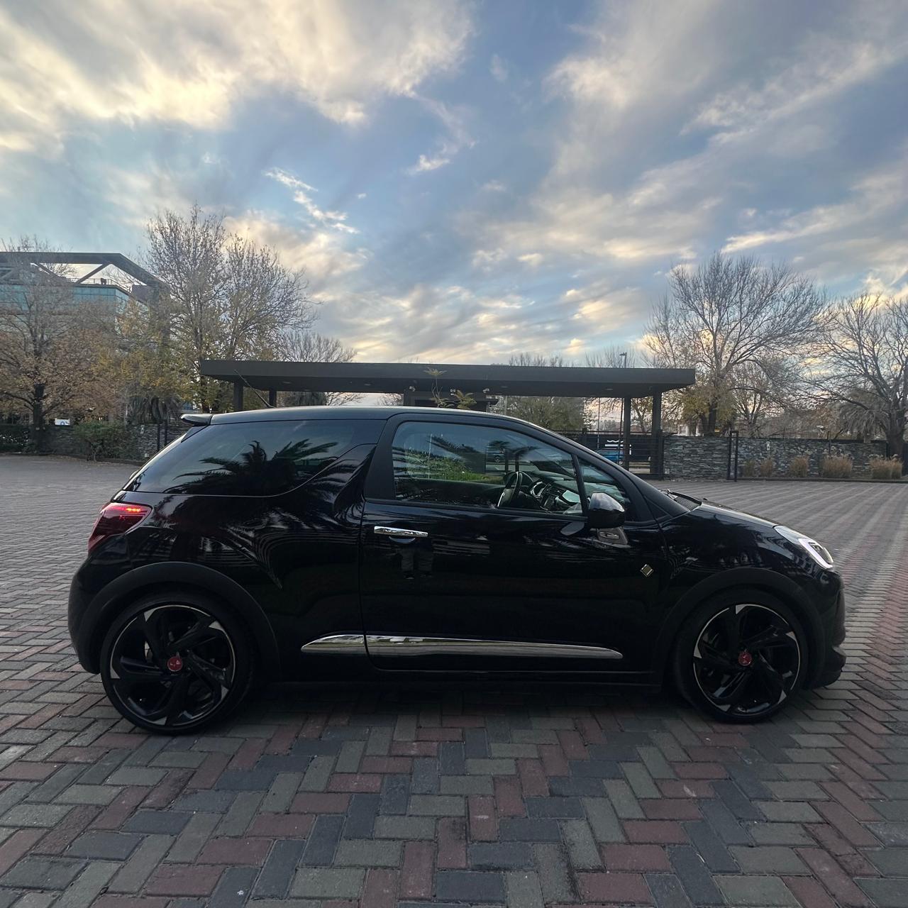 Ds Automobiles DS3 Foto #2