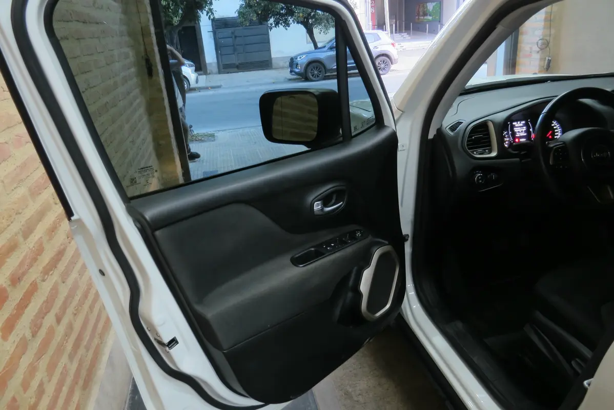 Mirá esta publicación de Jeep Renegade