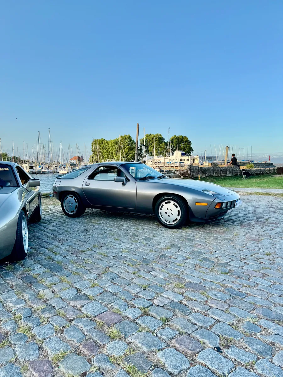 Mira esta publicación de Porsche 928