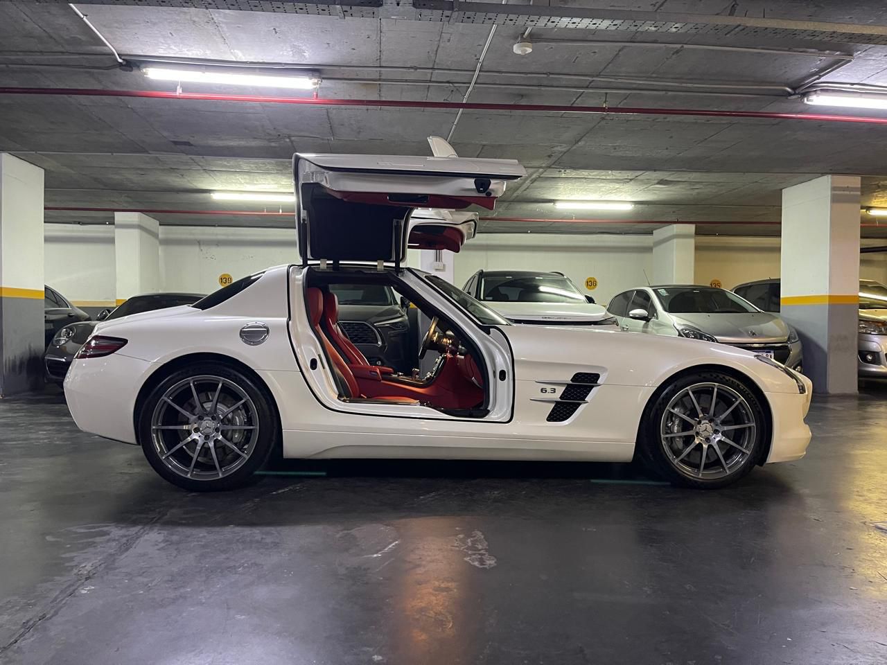 Mercedes Benz SLS Foto #2