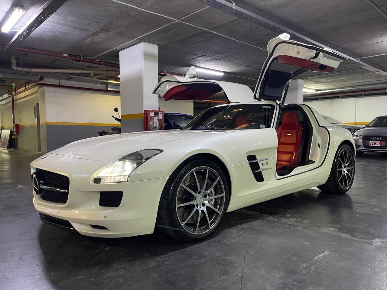 Mercedes Benz SLS Foto #3