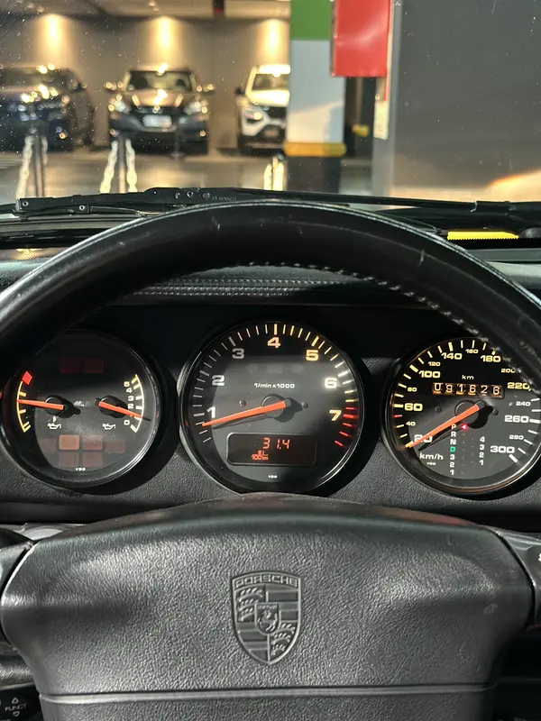 Porsche 911 Foto #17
