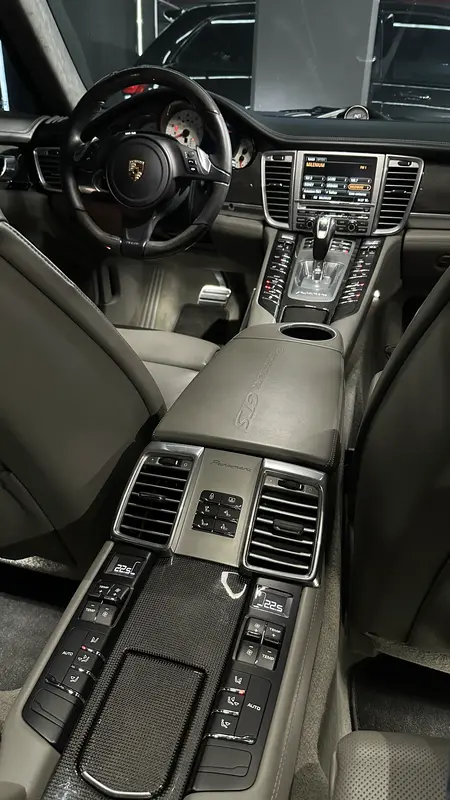 Porsche Panamera Foto #19