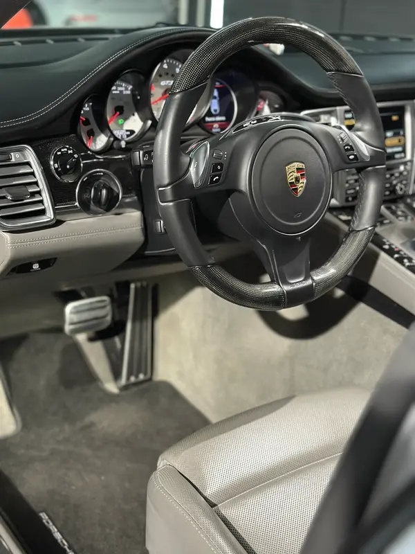 Porsche Panamera Foto #17