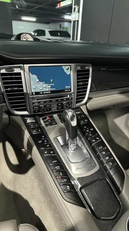 Porsche Panamera Foto #14