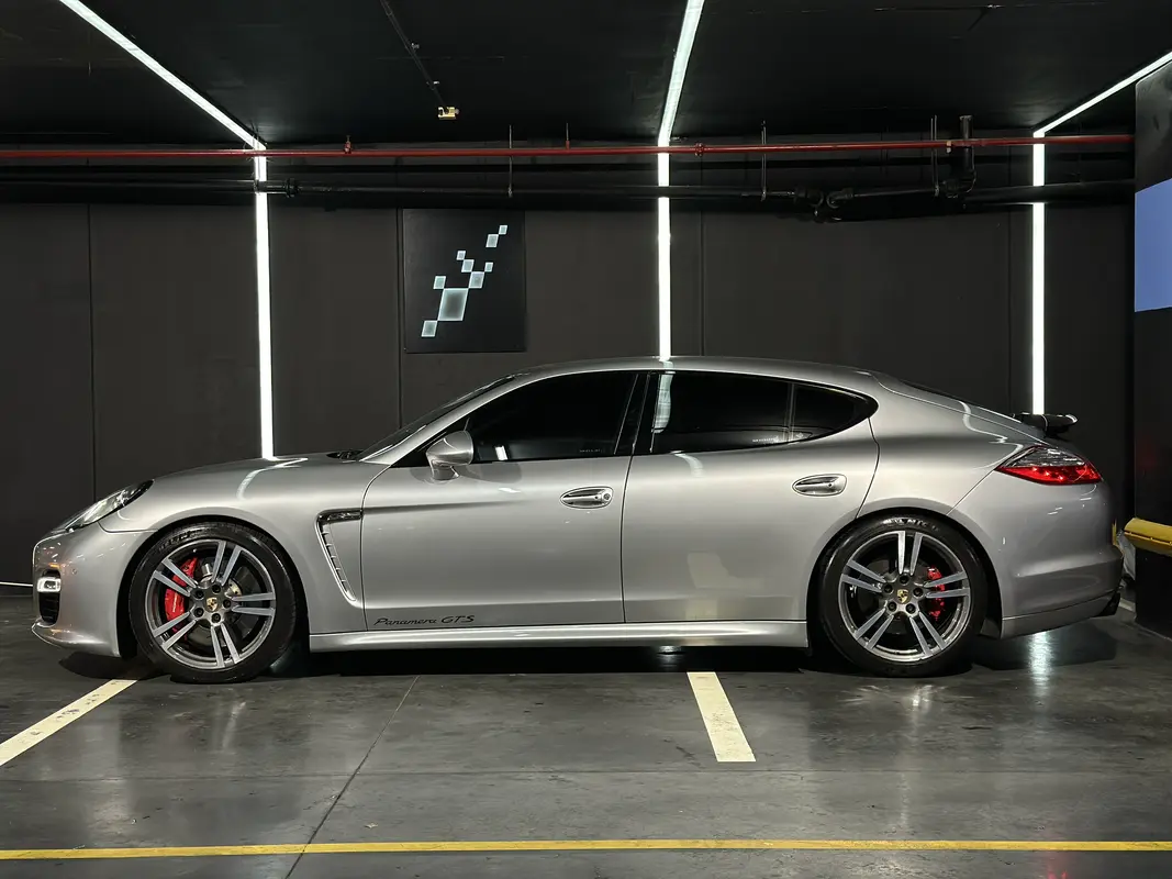 Porsche Panamera Foto #8