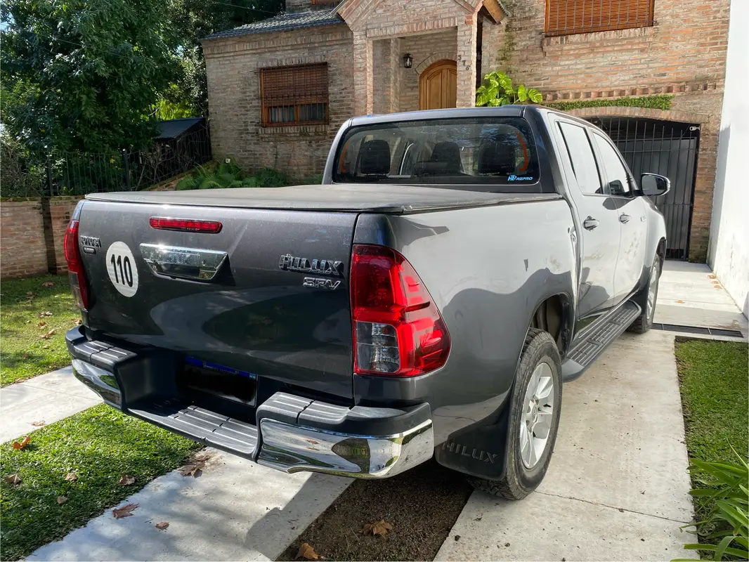 Toyota Hilux Foto #13
