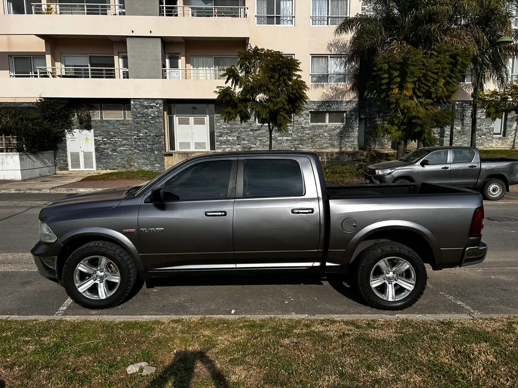 RAM 1500 Foto #11