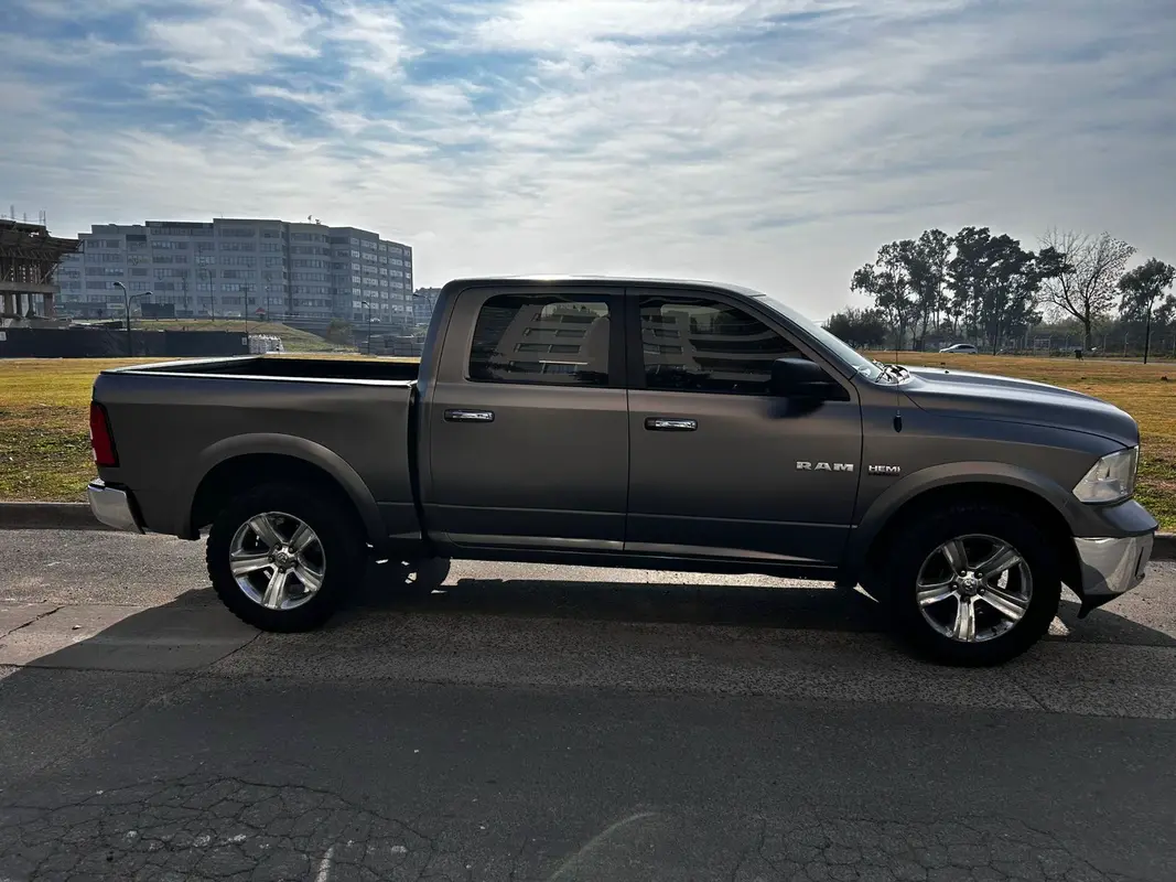RAM 1500 Foto #12