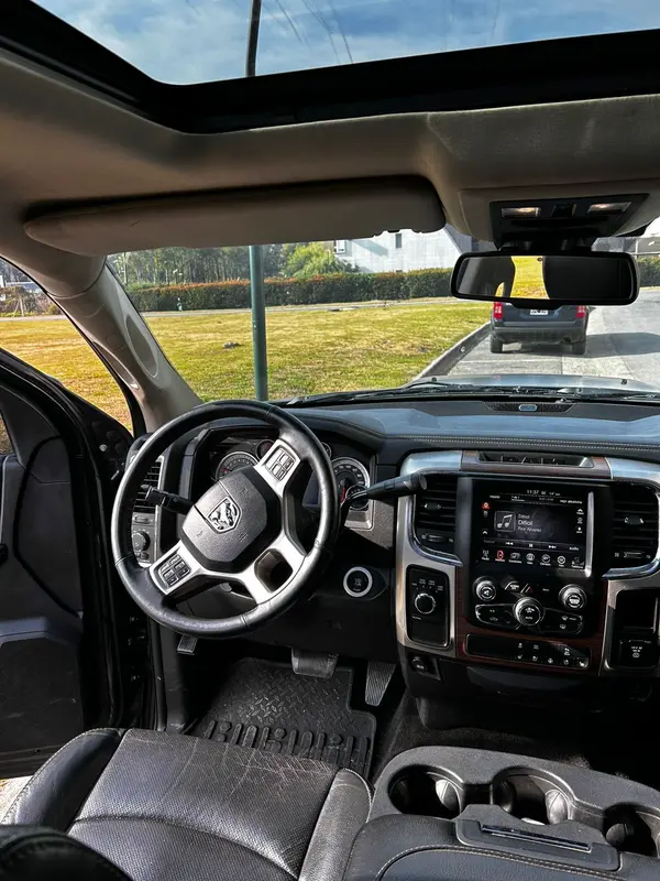 RAM 1500 Foto #3