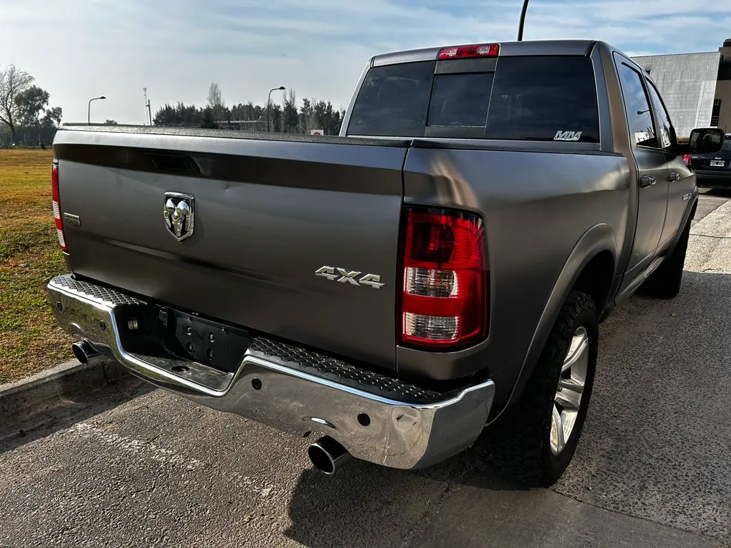 RAM 1500 Foto #17