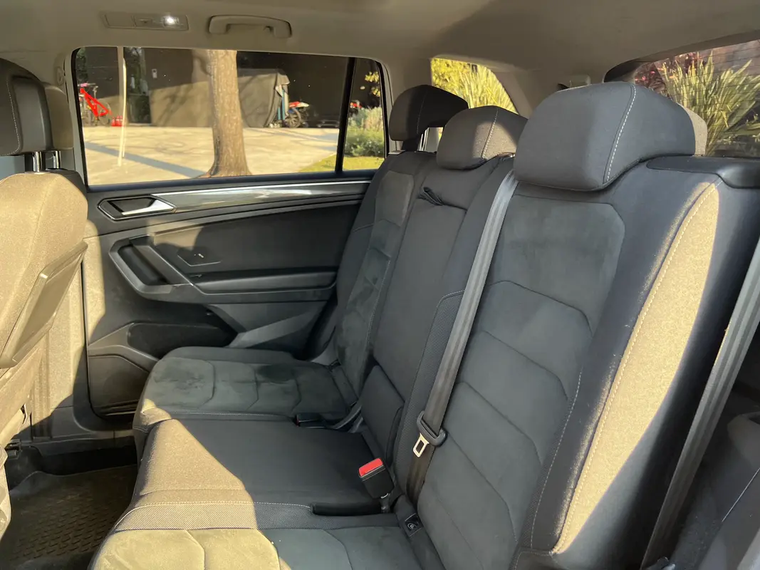 Volkswagen Tiguan Allspace Foto #8